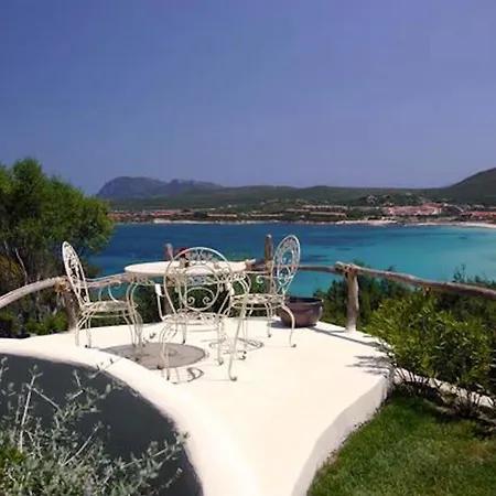 Domus De Rocas House