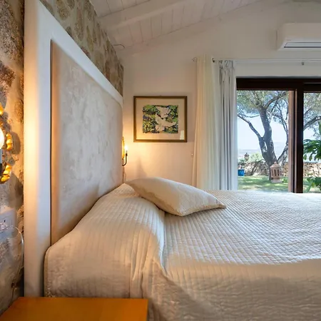 Domus De Rocas House Villa