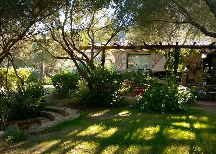 Domus De Rocas House *